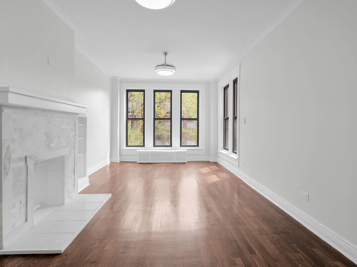 Property Photo: 5132 S Drexel Avenue 2D IL 60615