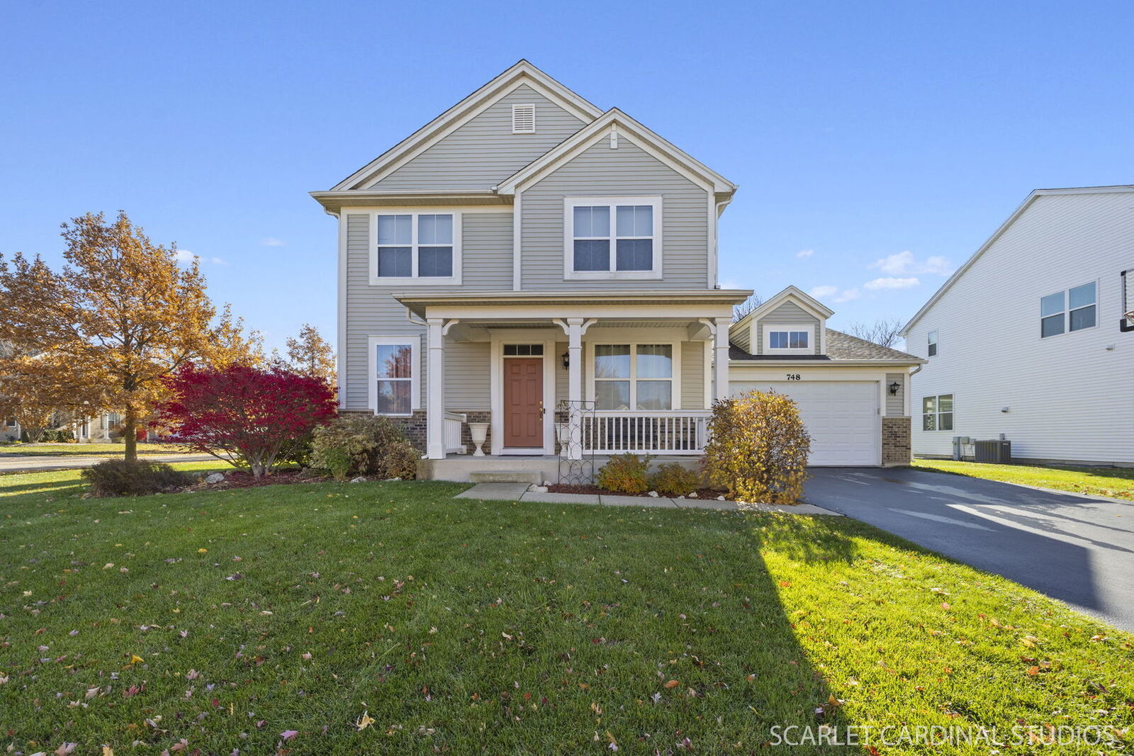 Property Photo:  748 Versailles Parkway  IL 60543 