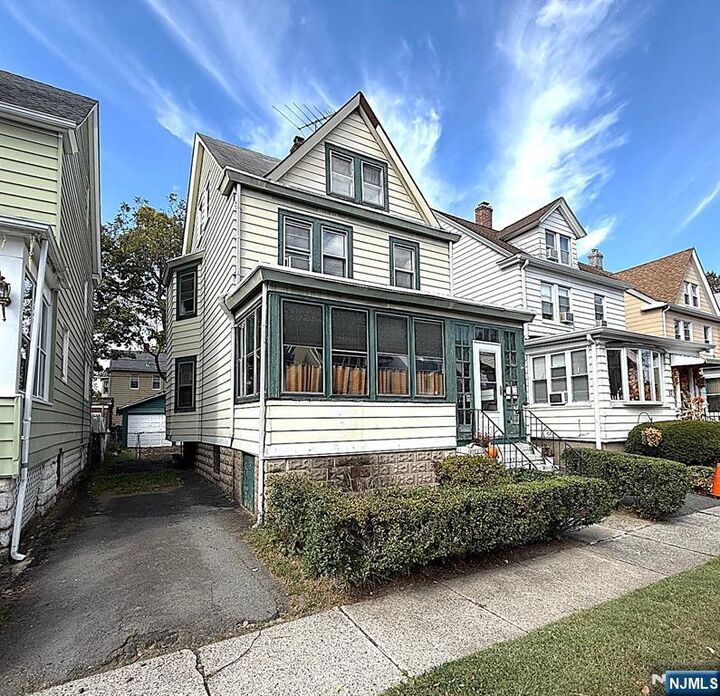 Property Photo:  19 Telford Street  NJ 07018 