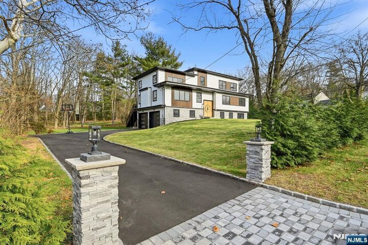 Property Photo:  148 Great Hills Road  NJ 07078 
