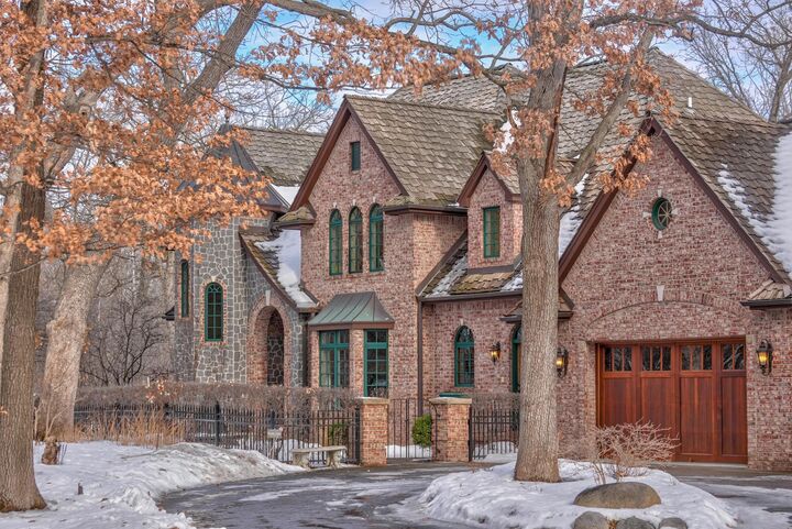 Property Photo:  7 Bent Tree Court  MN 55127 