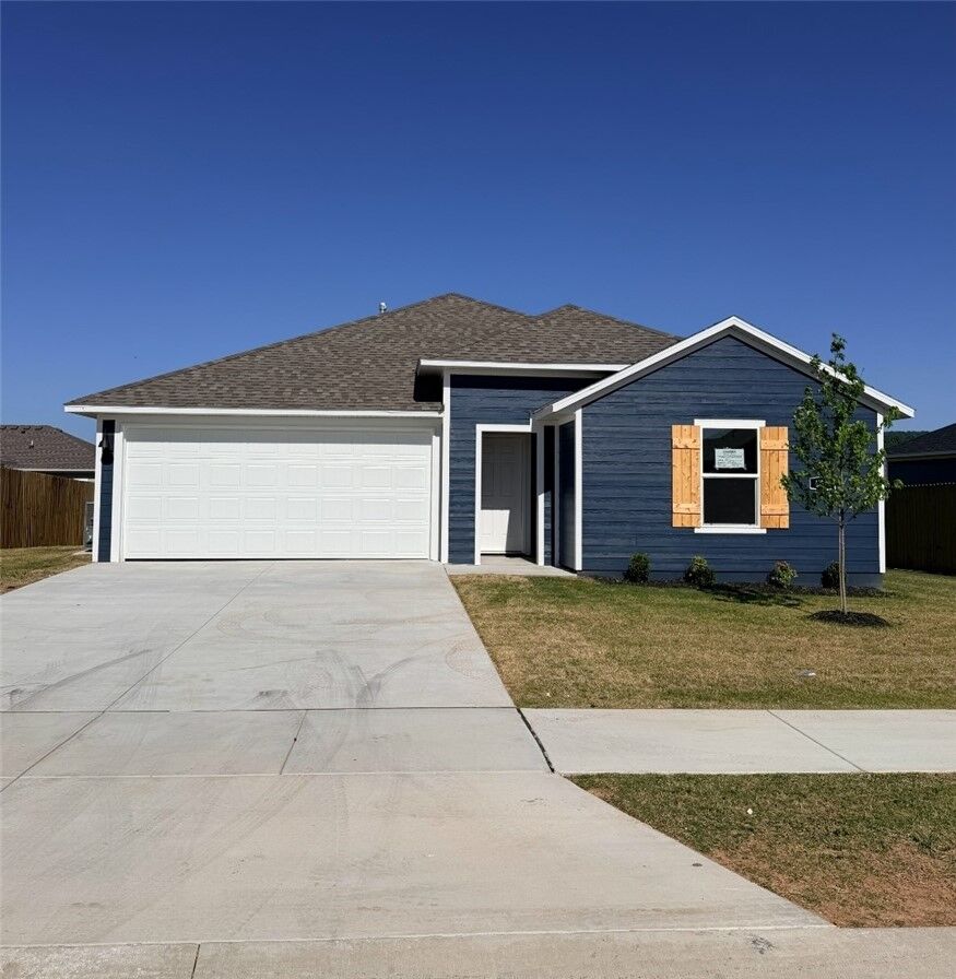 Property Photo:  531 Raegan Street  AR 72753 