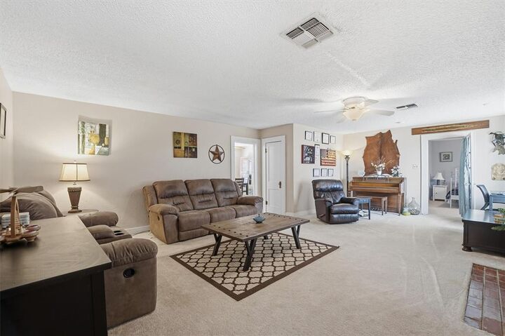 Property Photo:  16903 State Highway 6  OK 73560 