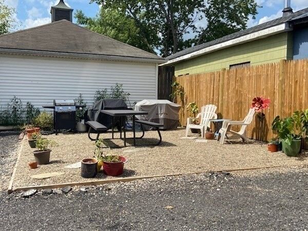 Property Photo:  28 Richmond Street 3  MA 01504 