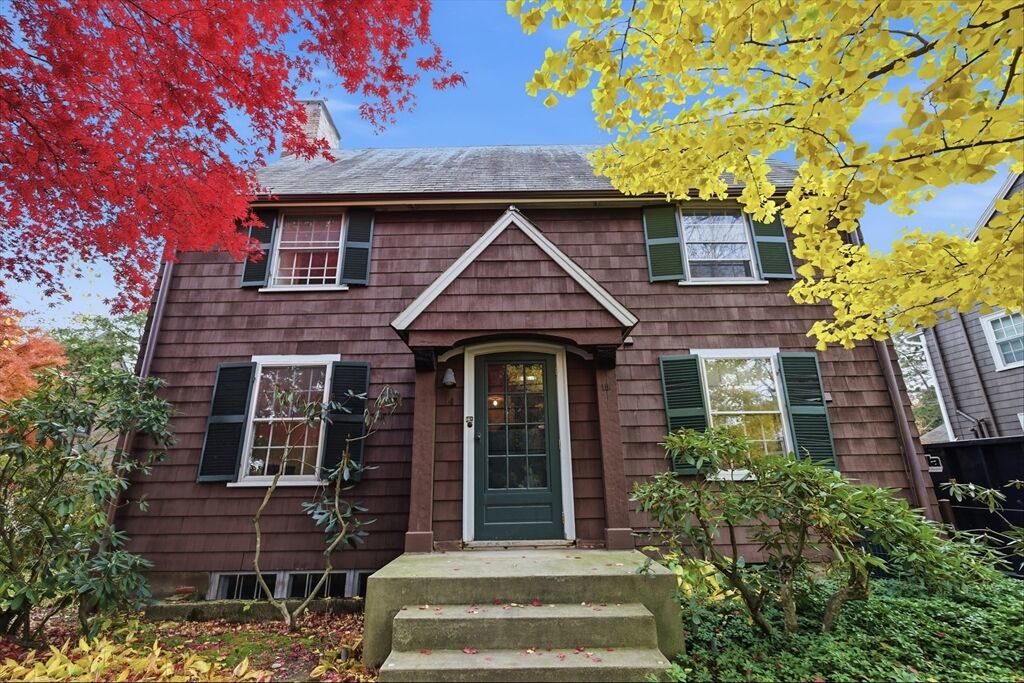 Property Photo:  12 Gray Gardens W  MA 02138 