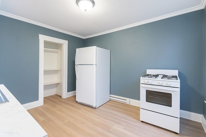 Property Photo:  173 Elm Street 3lr  MA 01040 