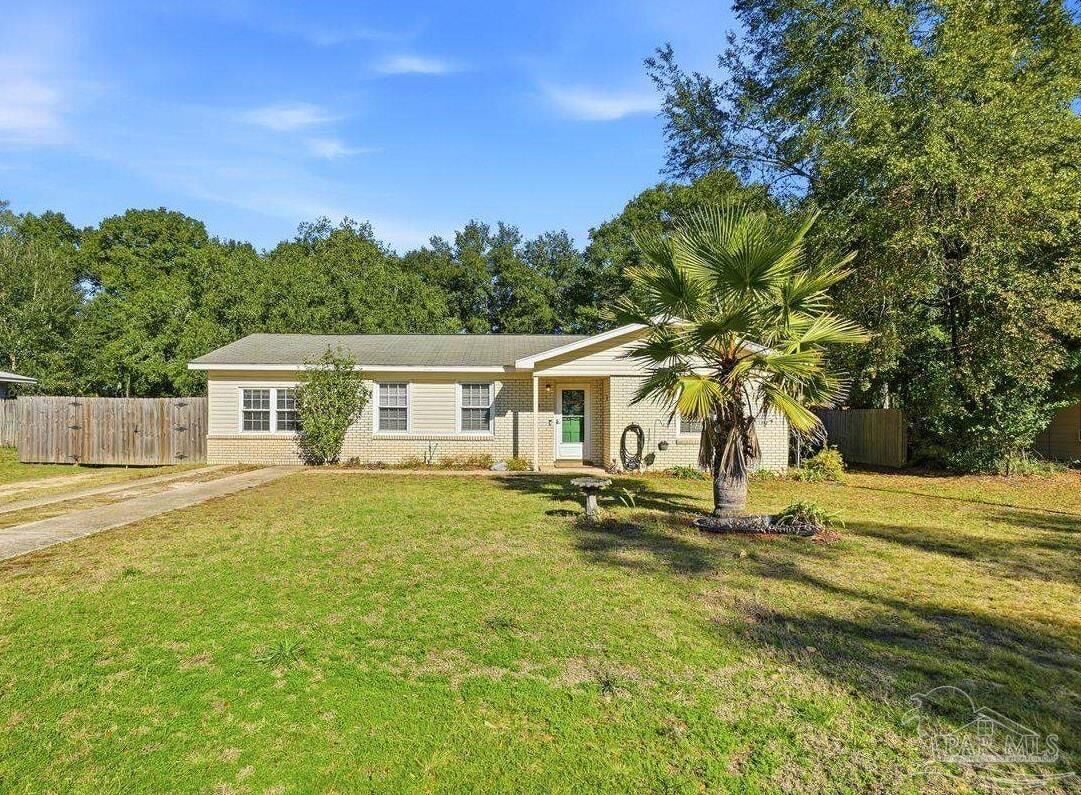 Property Photo: 6444 Walnut St FL 32570