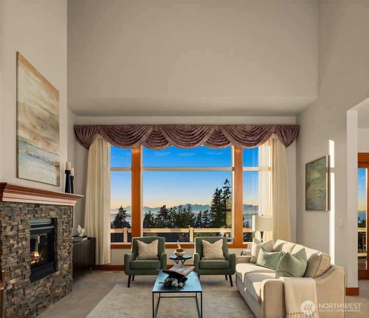 Property Photo:  6603  141st Street SW  WA 98026 