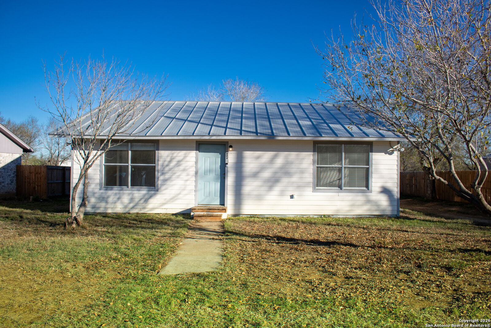 Property Photo:  409 Coughran Rd  TX 78064 