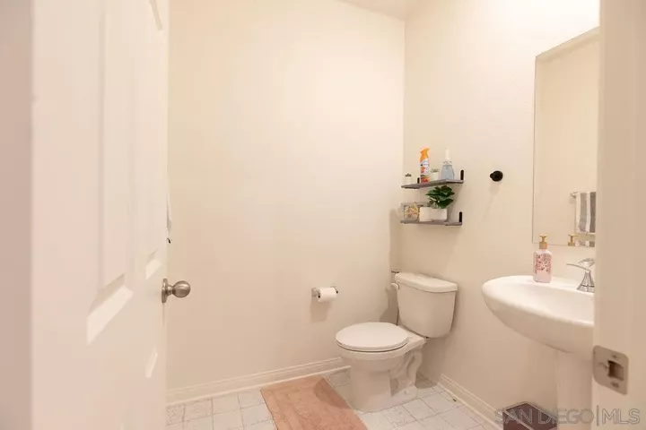 Property Photo:  27035 Kodiak Ct  CA 92585 