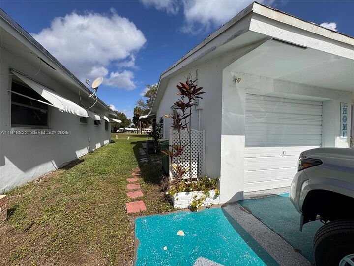 Property Photo: 4705 NW 44th Ct FL 33319