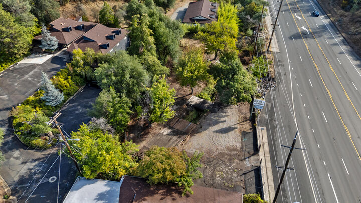 Property Photo: 3510 Eureka Way CA 96001