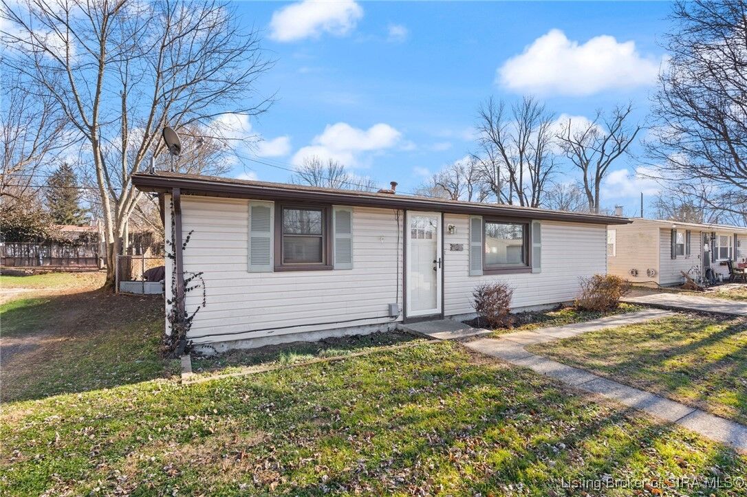 Property Photo: 308 Emily Avenue IN 47129