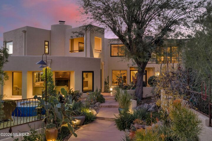 Property Photo:  5936 N Via Verdosa  AZ 85750 