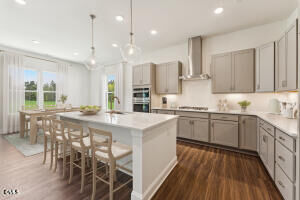 Property Photo: 1140 Masters Place Way 130 NC 27703