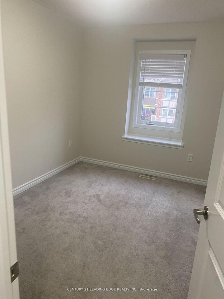 Photo de la propriété:  5 Fusilier Drive  ON M1L 0J4 