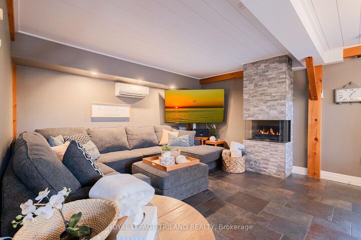 Property Photo: 42 Lakeside Circle ON N0M 1T0