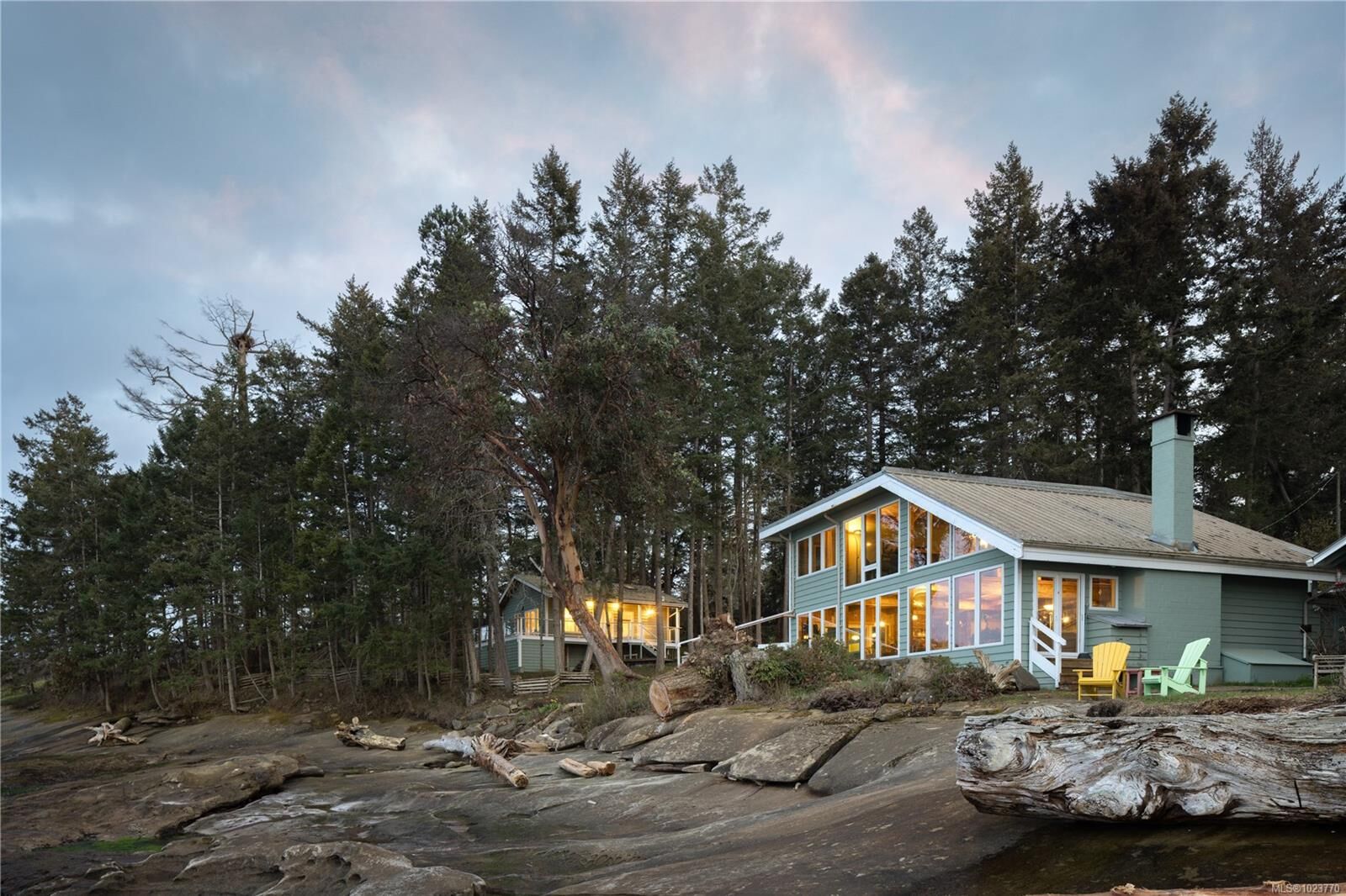 Property Photo:  281 Bellhouse Rd  BC V0N 1P0 