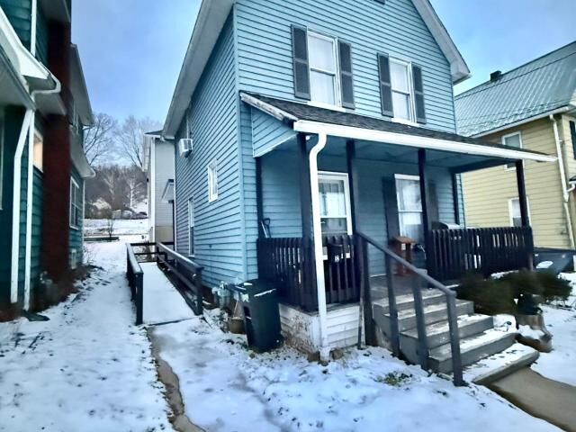 Property Photo: 18 Glenwood Street PA 16365