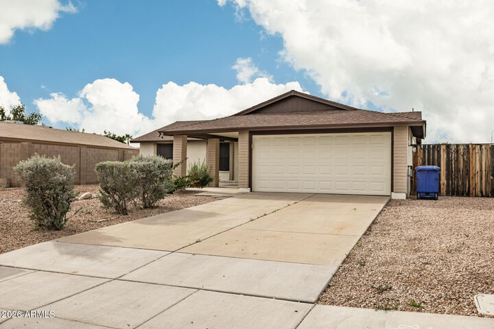 Property Photo:  2016 N Arrowhead Drive  AZ 85224 