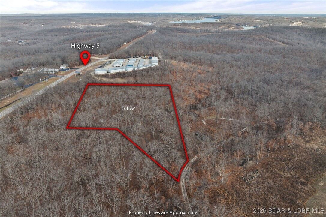 Property Photo: 5.1 Acre Lot On Concrete Road MO 65020