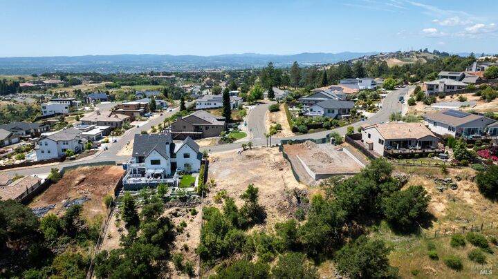 Property Photo:  3752 Crown Hill Drive  CA 95404 