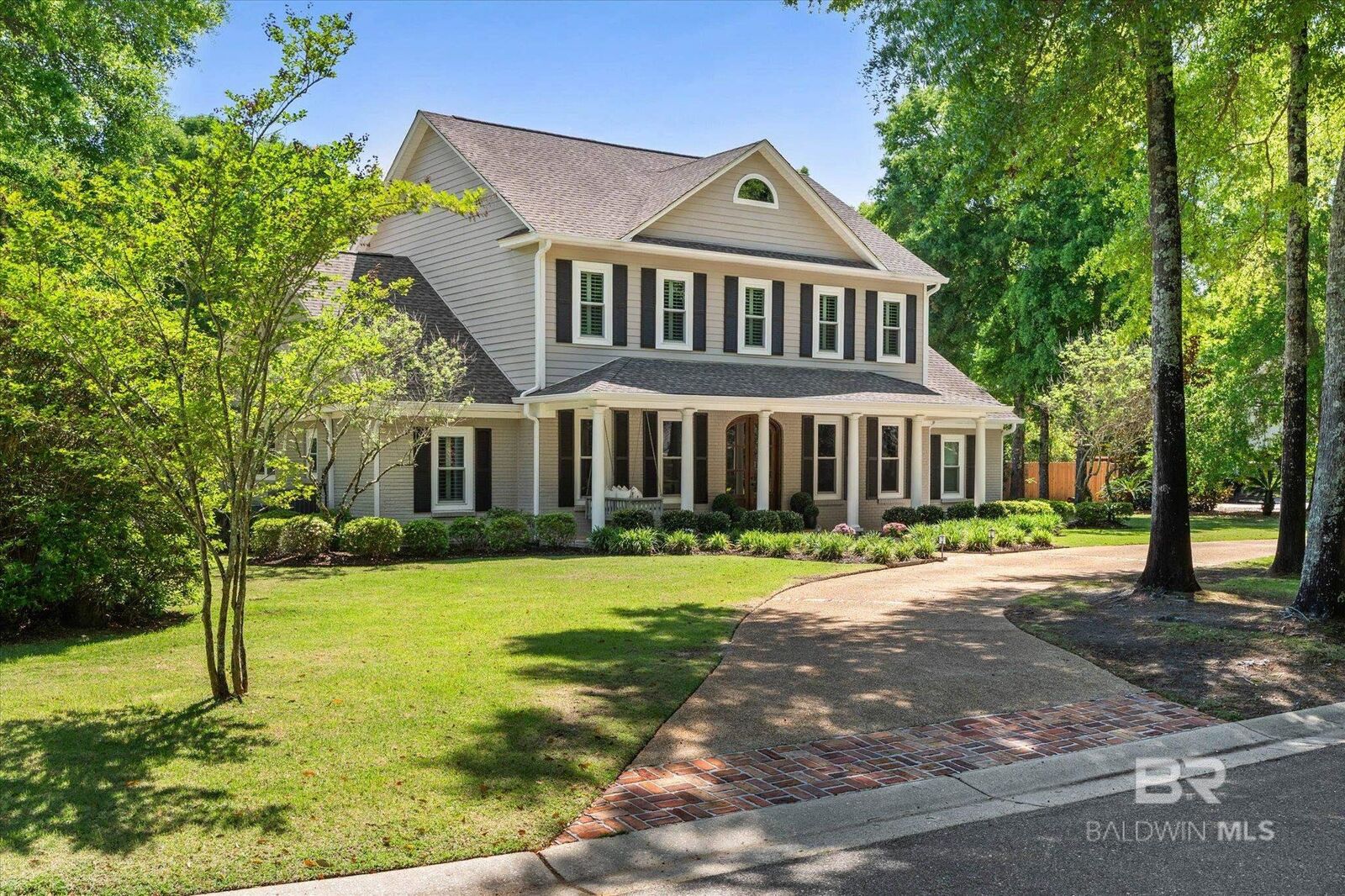 Property Photo: 17359 Wildwood Court AL 36532