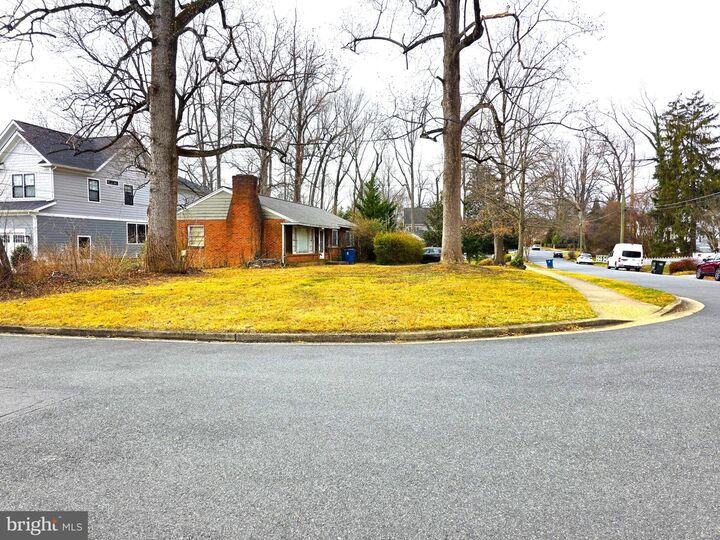 Property Photo:  6633 Moly Drive  VA 22046 
