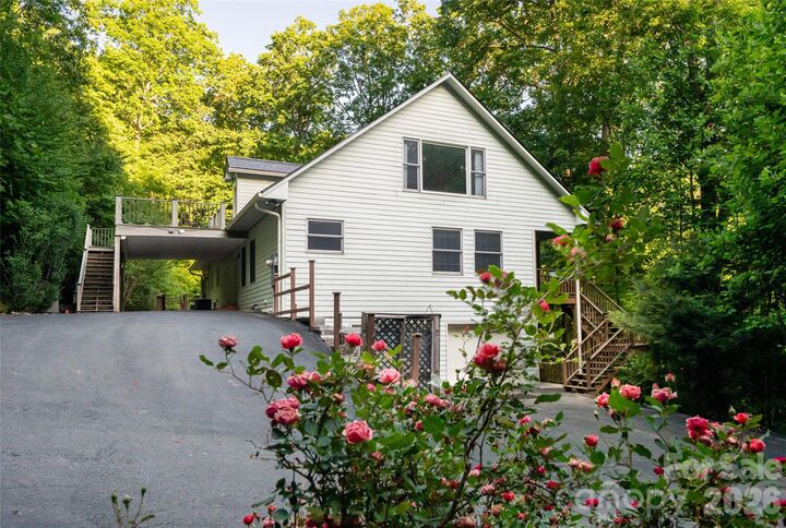 Property Photo:  31 Timber Park Drive  NC 28711 