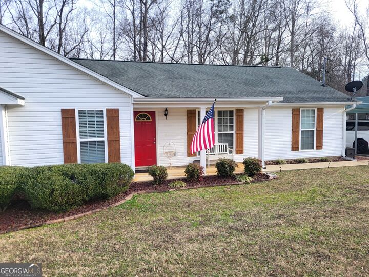 Property Photo:  1071 County Road 196  AL 36854 