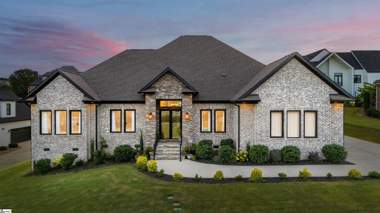 Property Photo: 610 Crowe Creek Trail SC 29349