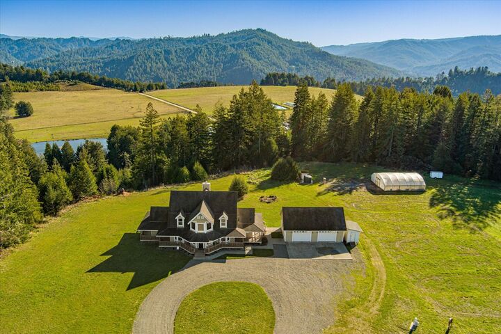 Property Photo: 1150 Rio Vista Lane CA 95562