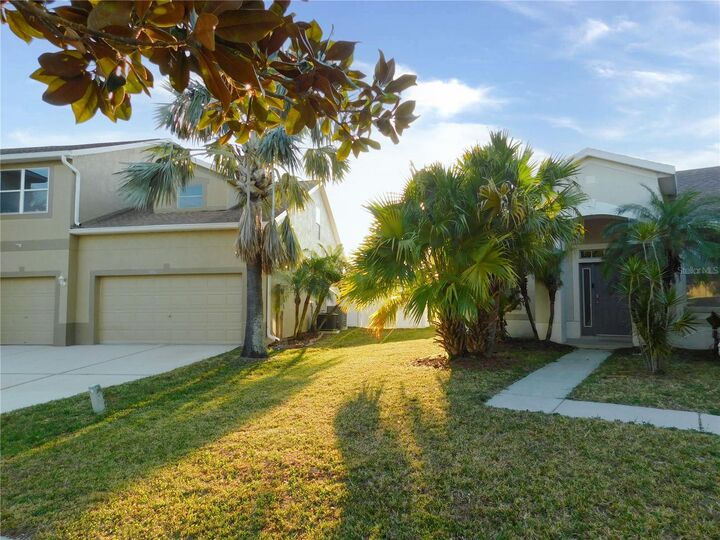 Property Photo: 11016 Holly Cone Drive FL 33569