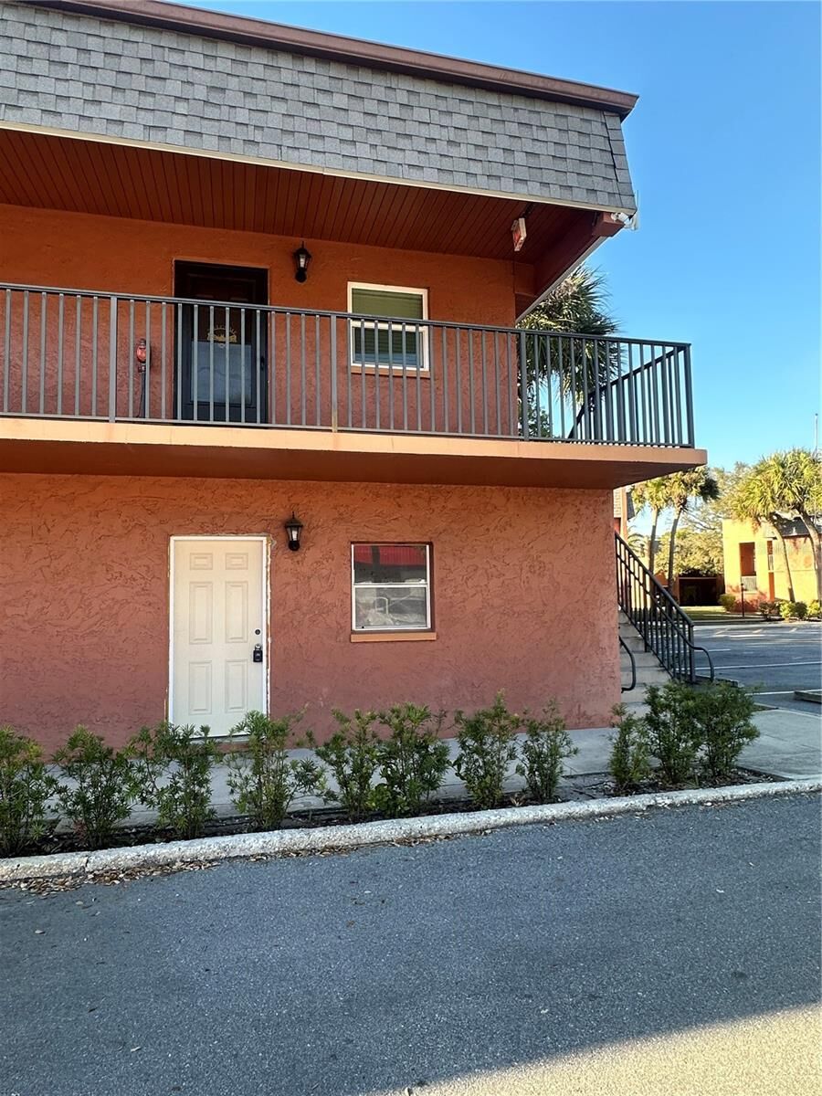 Property Photo:  4805 Alt 19 217  FL 34683 