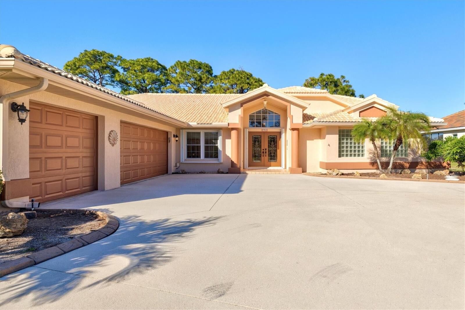 Property Photo:  1983 White Feather Lane  FL 34275 