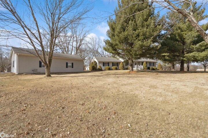 Property Photo:  12590 148th Avenue  IA 52655 