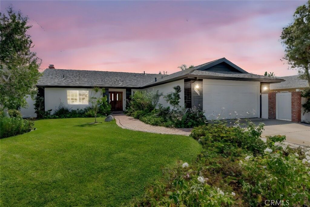 Property Photo:  9172 Carrolltown Drive  CA 92646 