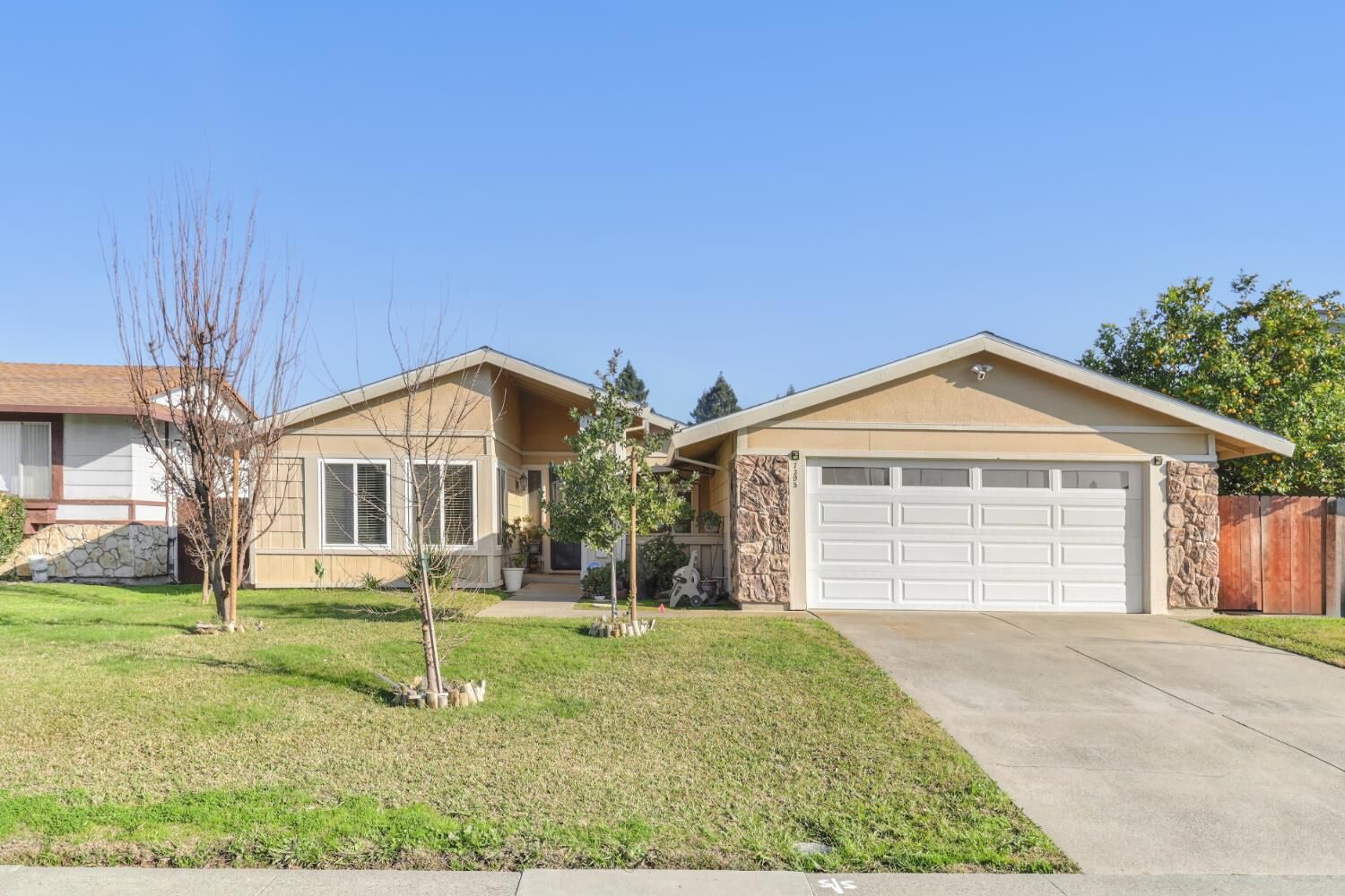 Property Photo:  7395 Patero Circle  CA 95823 