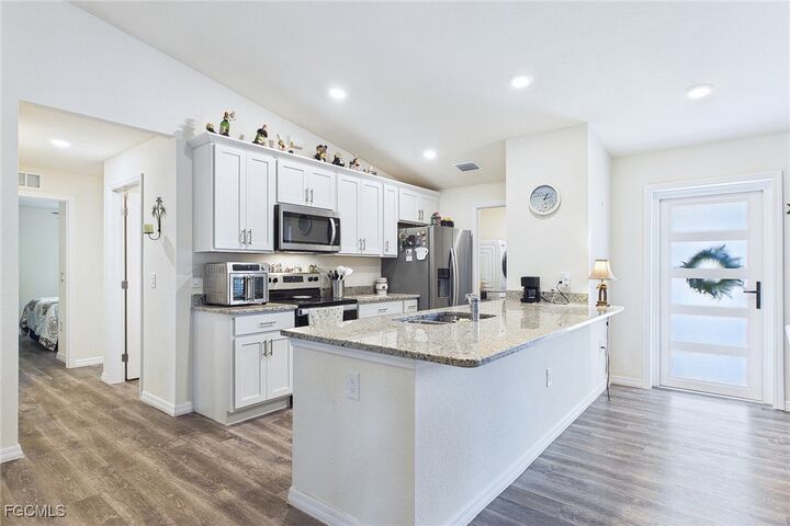 Property Photo:  3008 Redwood Lane  FL 33935 