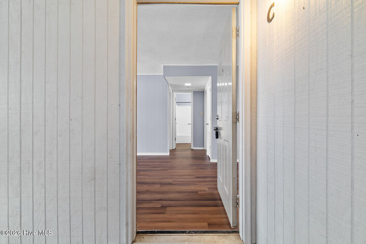 Property Photo:  107 Ravenwood Drive  NC 28546 