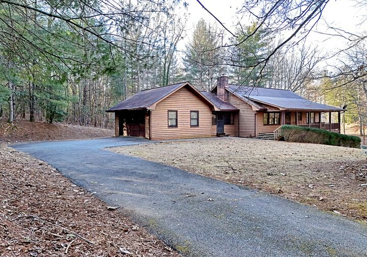 Property Photo:  282 Millie Circle  GA 30512 