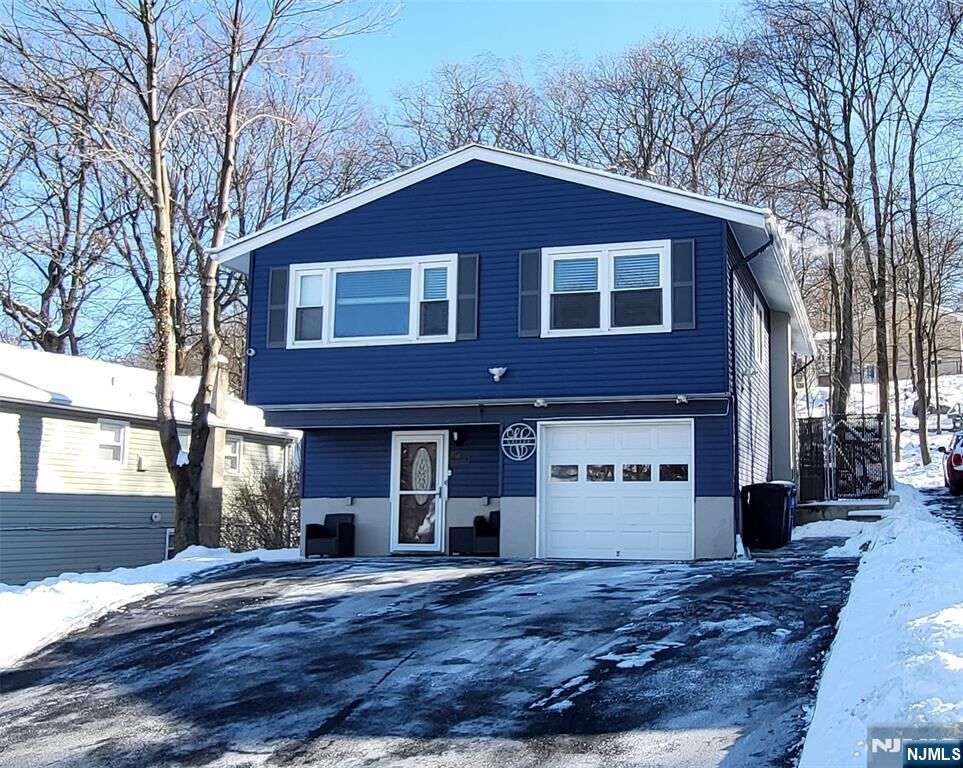 Property Photo:  47 Cherokee Avenue  NJ 07866 