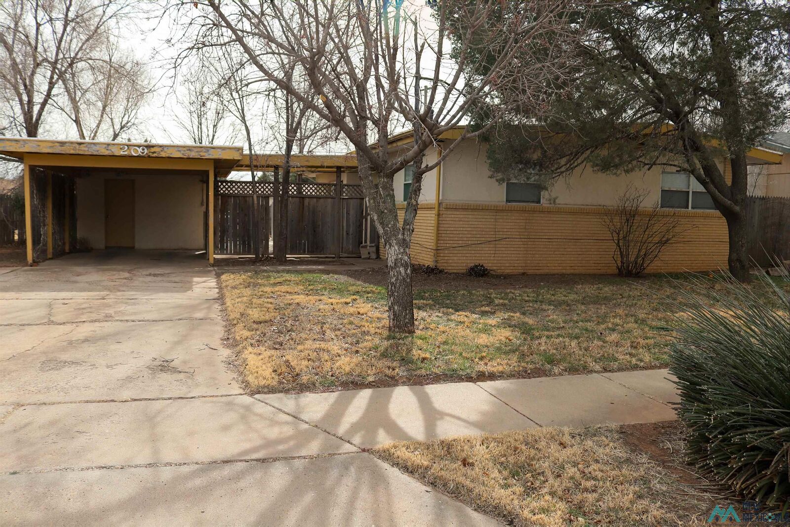 Property Photo: 209 Circle Drive NM 88101-1063