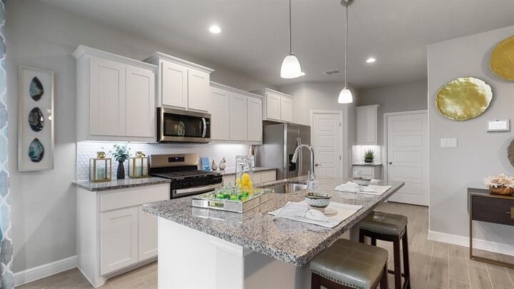 Property Photo:  130 Castell Court  TX 76078 