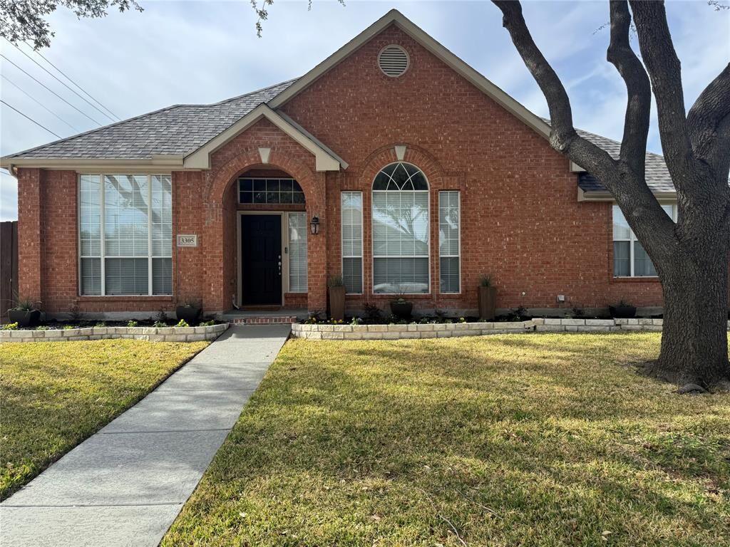 Property Photo: 3305 Lake Highlands Drive TX 75088