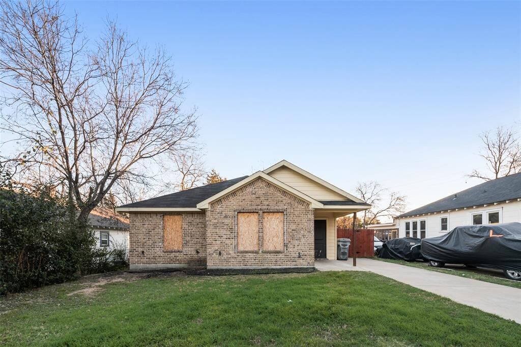 Property Photo:  1410 Georgia Avenue  TX 75216 