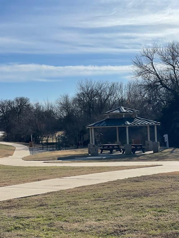 Property Photo:  1019 Sheldon Drive  TX 75098 