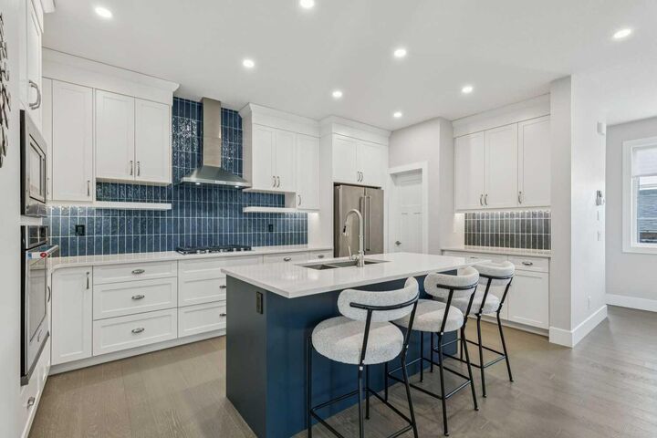 Property Photo:  16 Treeline Lane SW  AB T2Y 0S2 