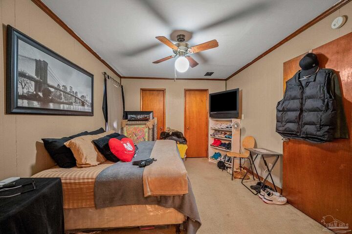 Property Photo: 800 N 47th Ave FL 32506