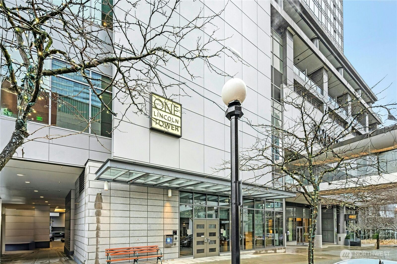 Property Photo:  650  Bellevue Way NE 3705  WA 98004 